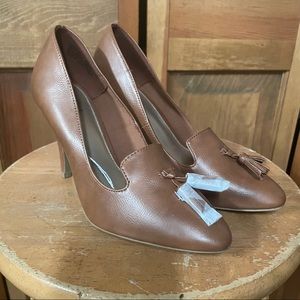 Fioni Size 7 Brown Heels Tan Heels Tassel Pumps Faux Leather